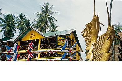 《女神异闻录5》官方设定集成为亚马逊销冠